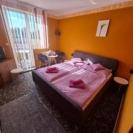 Three 3* Františkovy Lázně