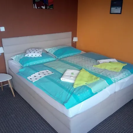 Three Casa de hóspedes Františkovy Lázně